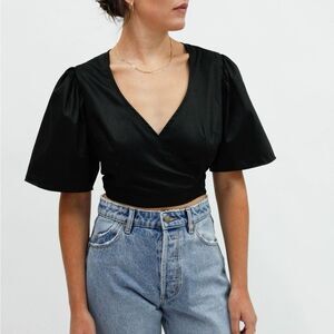 LISA SAYS GAH Maria Wrap Top in Black